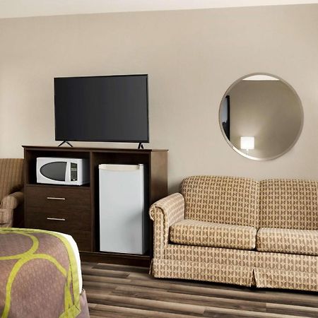 Hotel Super 8 By Wyndham Sarnia On Esterno foto